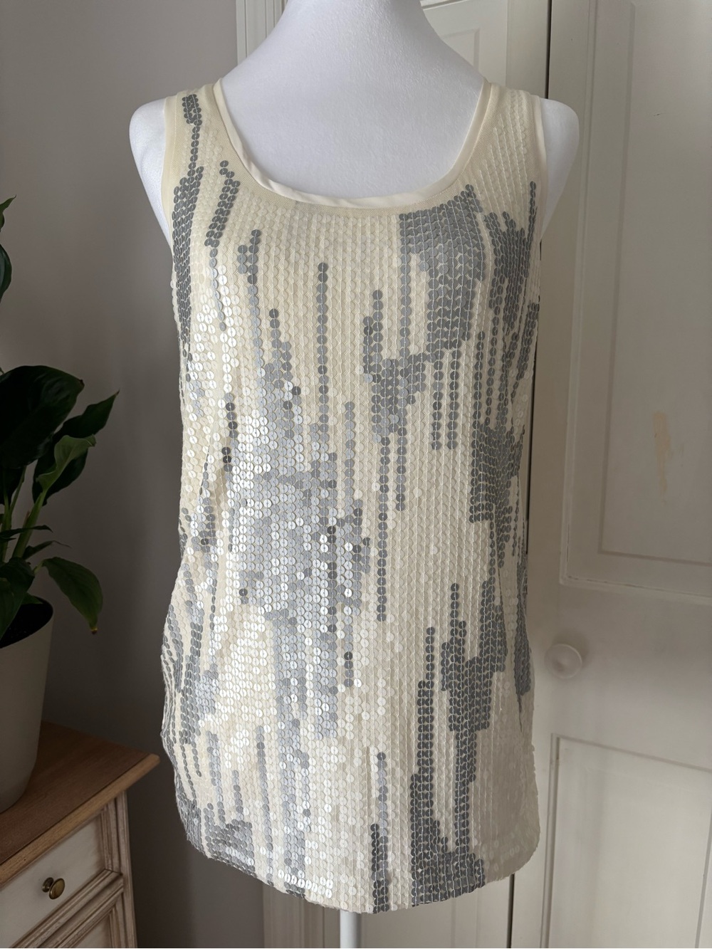 Ann Taylor Cream Silver Sequin Tank Medium